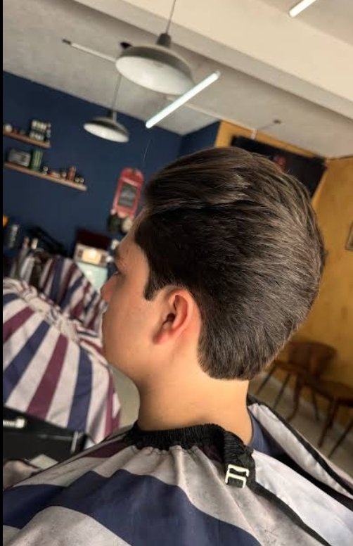 Corte masculino profesional en Barber & Estética Sergio